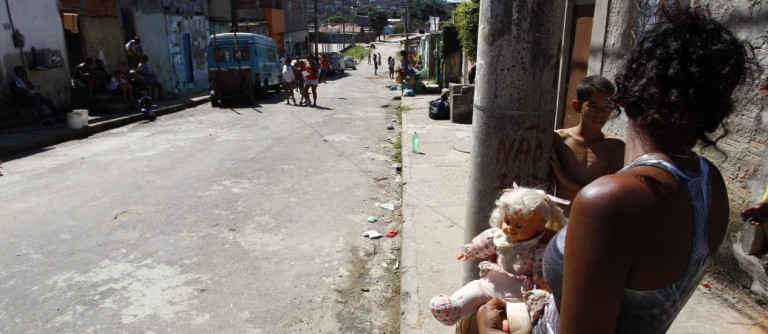 “Figlia di prostituta, ero una ‘menina de rua’ in Brasile tra fame e violenze: l’Irpinia mi ha adottata”