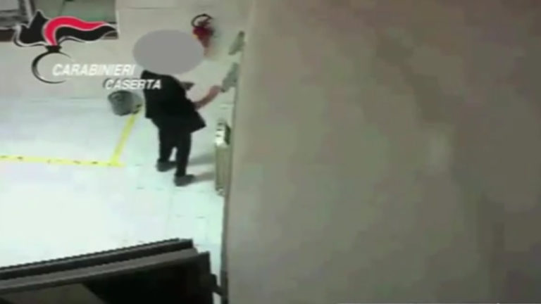 VIDEO/ Caserta come Avellino: i furbetti del cartellino dilagano in Campania