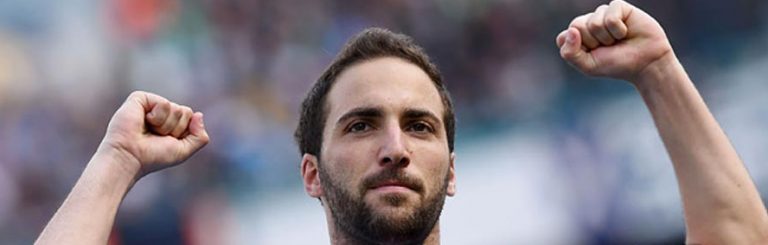 VIDEO/ Ci vuole Costanza: botta e risposta tra Higuain e De Laurentiis