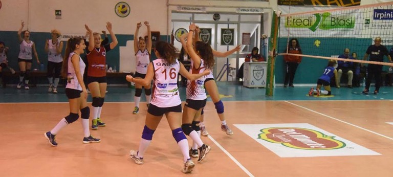 La Green Volley batte Cesinali e vola in vetta alla classifica. Zaolino: “Vogliamo vincere il campionato”