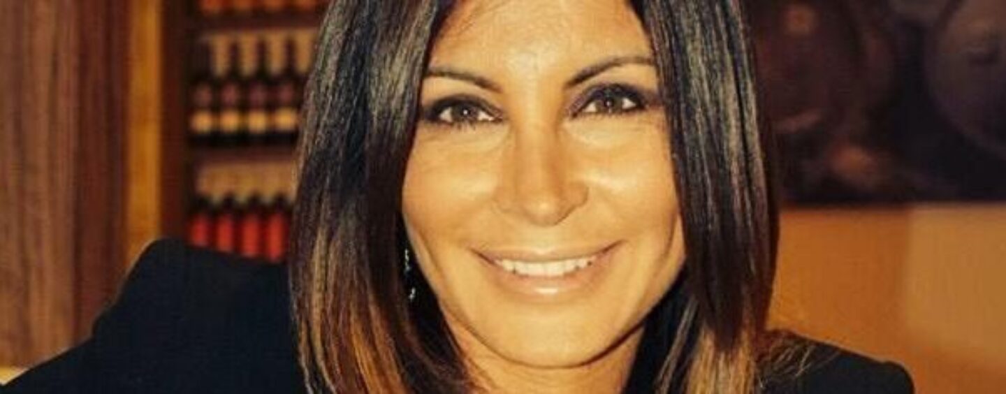 “Nessuno tocchi l’Irpinia altrimenti faremo coriandoli delle nostre tessere elettorali”. Biodigestore, la “provocazione” di Ilaria Petitto
