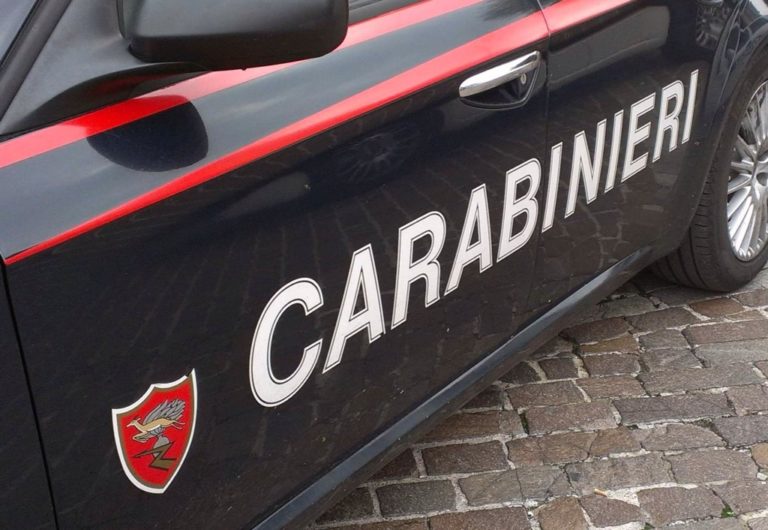 La moto del figlio fa rumore, spedizione punitiva a Prata: 4 denunciati
