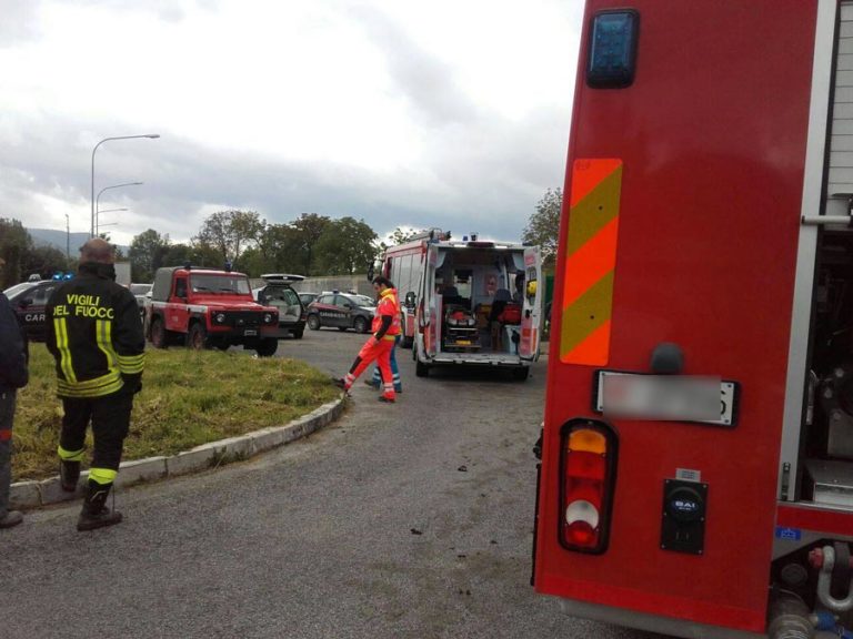 Sant’Angelo all’Esca, scontro frontale tra due auto. In tre finiscono all’ospedale