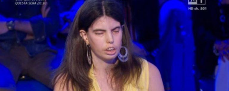 “Io, prof discriminata per l’emiparesi”: il caso di Maria Erminia sulle reti nazionali