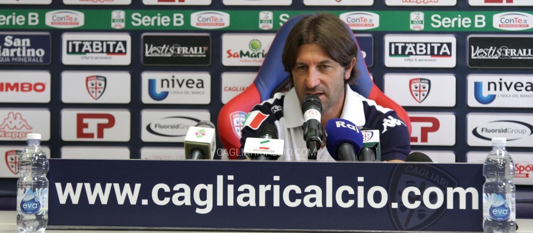 Calcio – Cagliari, Rastelli attende l’Avellino: “Non molla mai. Stimo molto Tesser”