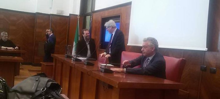 Ex Irisbus, fumata grigia al Mise: Invitalia pronta a dire sì ma…