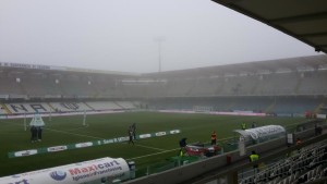 La nebbia scende sul Manuzzi lato curva bianconera