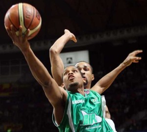 Final Eight Coppa Italia serie B: Roseto è campione, sconfitta Cividale  69-65 in finale - Basket Magazine