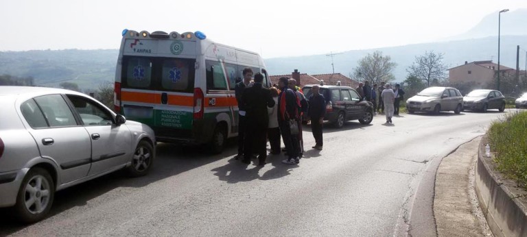 Avellino, dopo lite in strada uomo accusa malore e muore