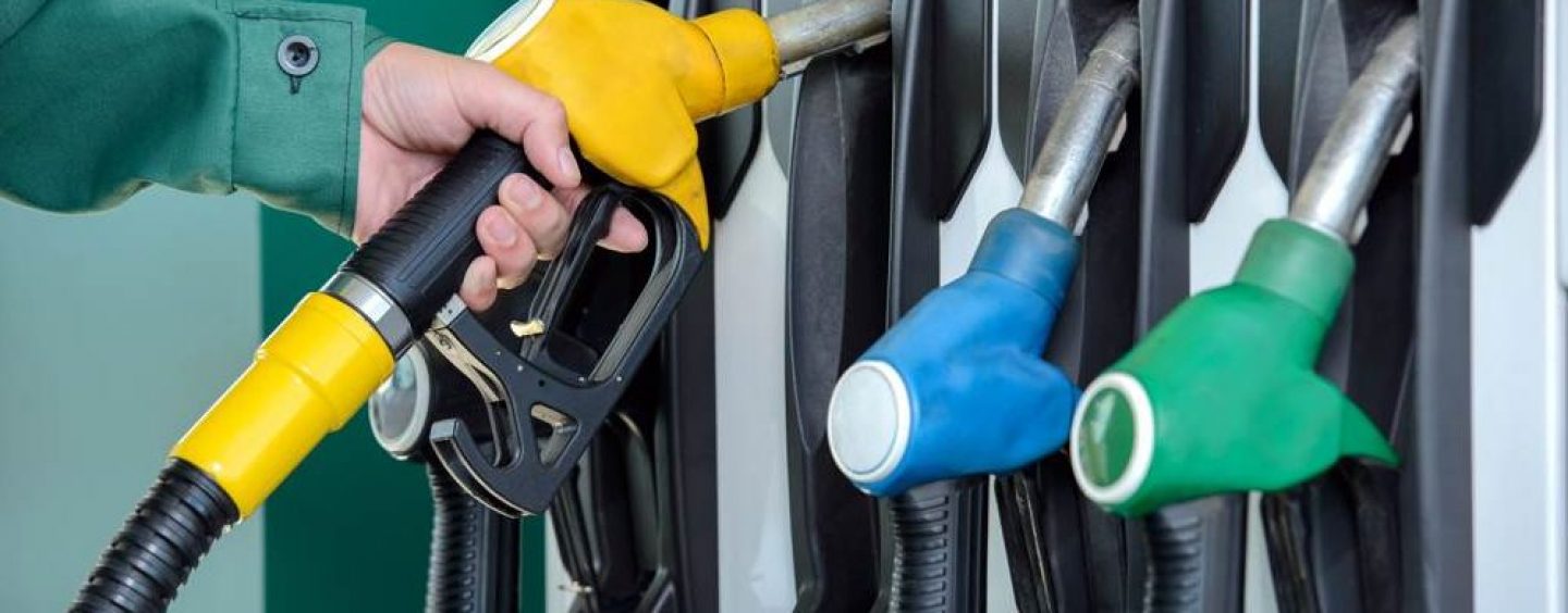 Prezzo del carburante truccato, stangata delle Fiamme Gialle ai distributori di benzina