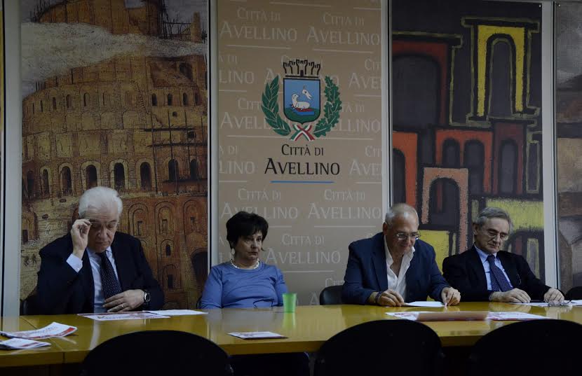 Il Festival Re di Bronzo in scena al Teatro Gesualdo