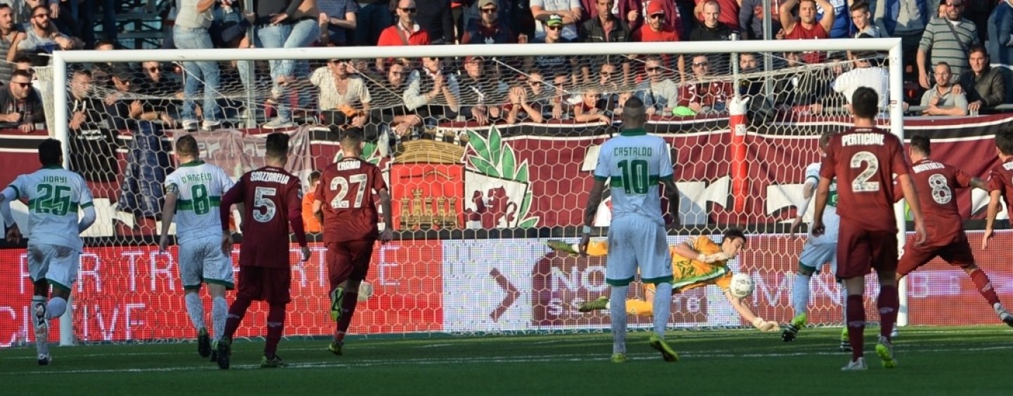 Il cuore di D’Angelo non basta: Trapani è di nuovo stregata per l’Avellino. Rivivi il live
