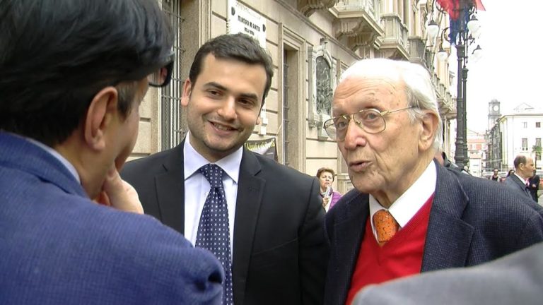 VIDEO/ Carlo Sibilia: “Ad Avellino pornografia politica. Renzi? Dopo il Referendum si dovrà dimettere”