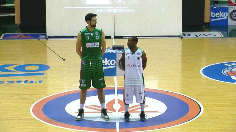 VIDEO/ Basket, “La Coppa Italia un brivido da vivere fino in fondo”. Presentate le nuove divise della Sidigas