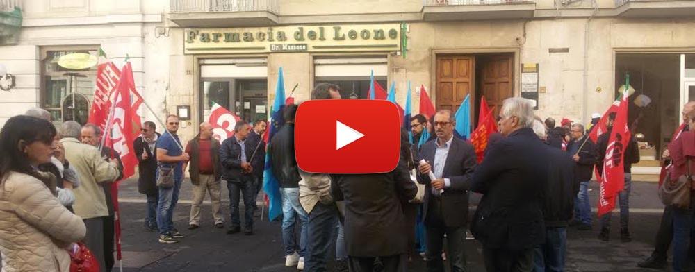 VIDEO/ Sit-in dei sindacati contro la Fornero, Simeone: “Renzi da una parte, il Paese reale dall’altra”