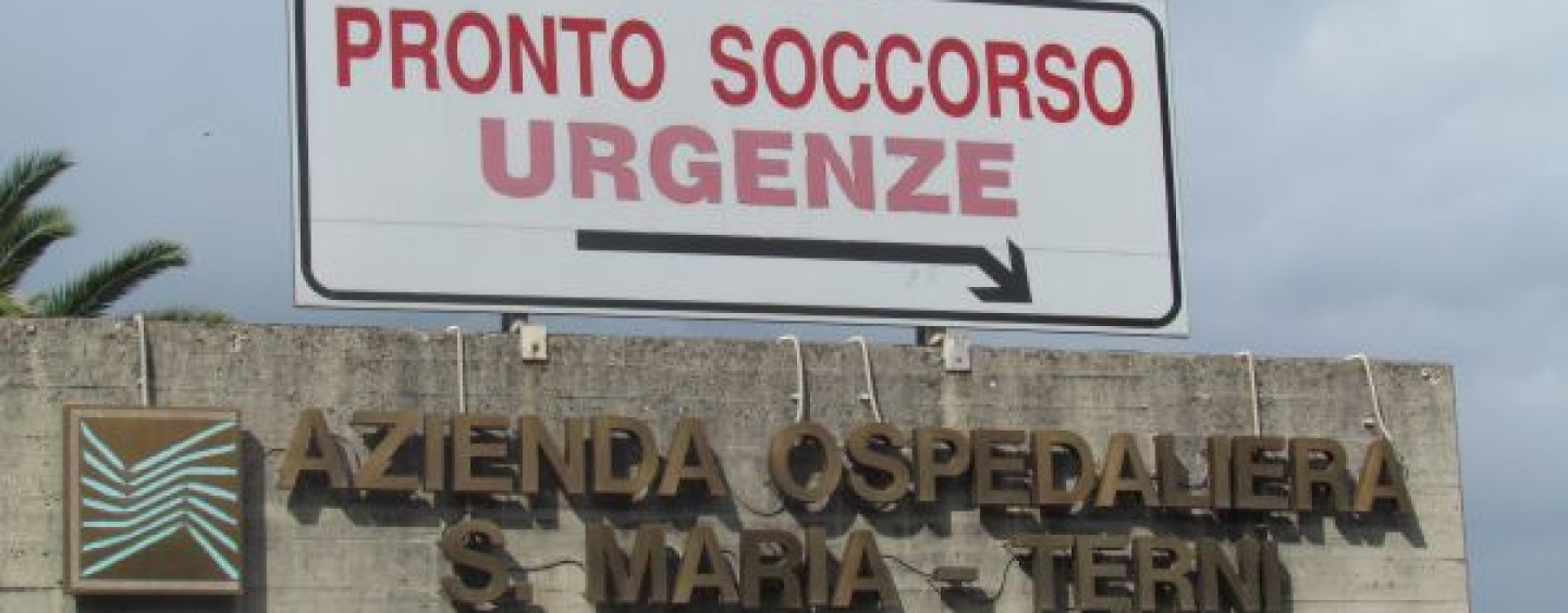 Allarme meningite a scuola: maestra in coma, profilassi per tutta la scuola e i parenti