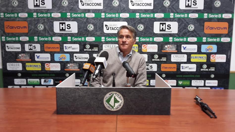 VIDEO / Avellino Calcio – Il rilancio di Tesser: “Gruppo compatto, non firmo per il pareggio”