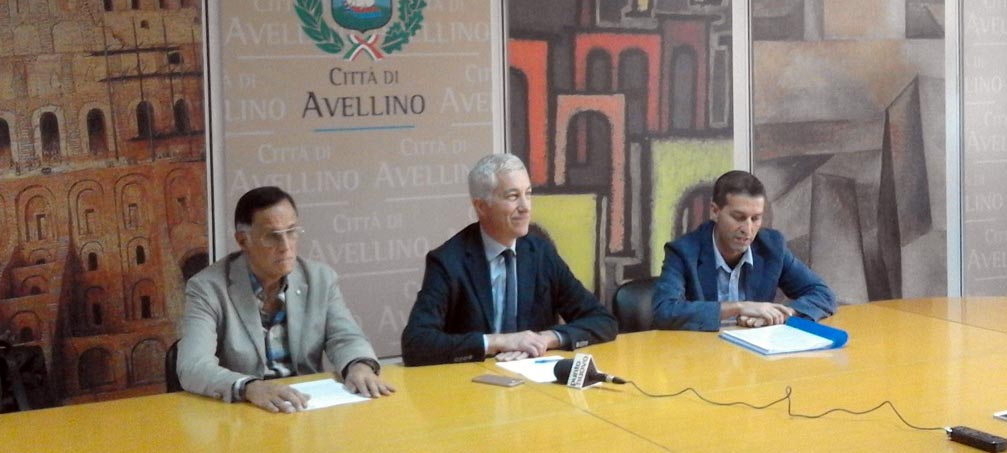 Avellino, Tomasone assicura: “Torneranno i platani in Viale Italia”