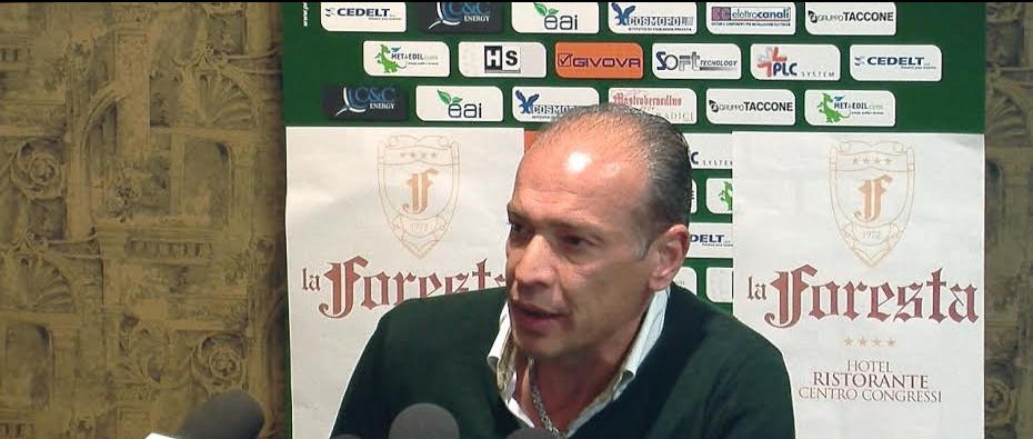 VIDEO/ Avellino Calcio, Sergio De Piano presenta l’iniziativa “Ci nutriamo di libri”