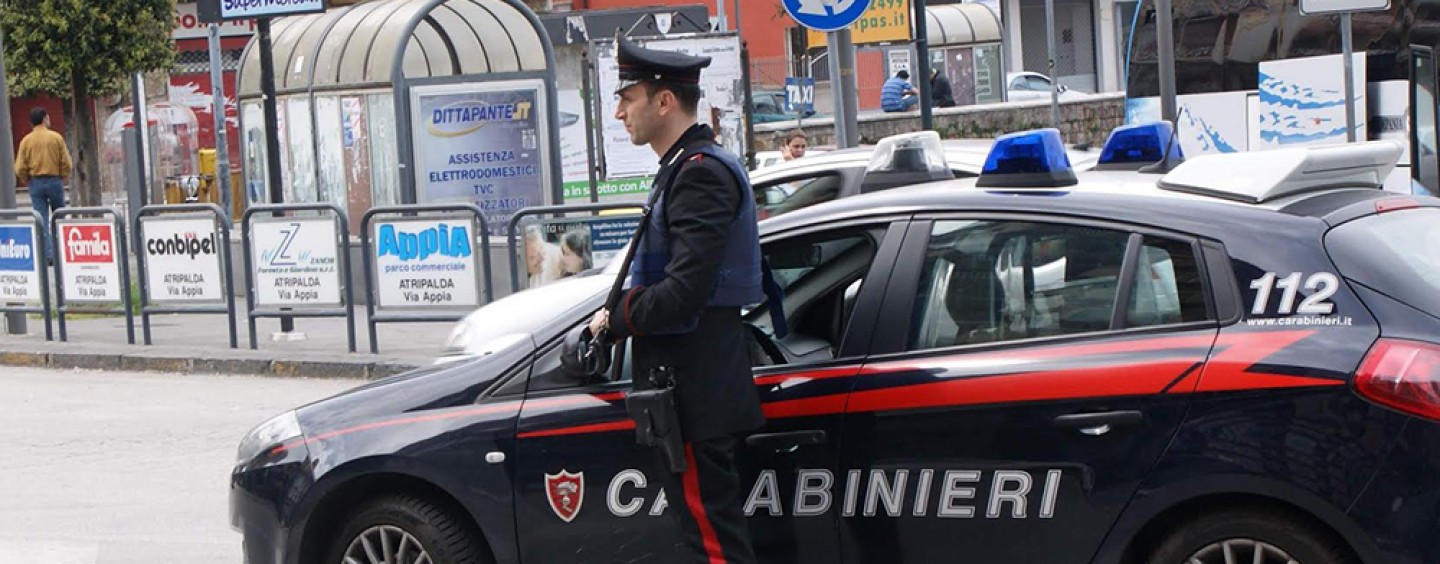 Lioni, 3 malviventi tentano di entrare in un’abitazione: messi in fuga dal proprietario