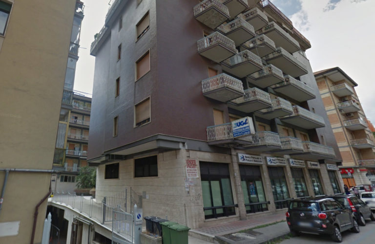 Nuovo suicidio ad Avellino, la tragedia in via Bellabona