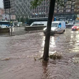Via Carducci ad Avellino (fonte Facebook)