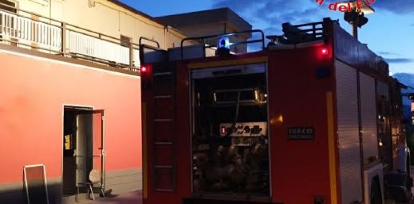 Incendio a Calabritto, intervengono i Vigili del Fuoco