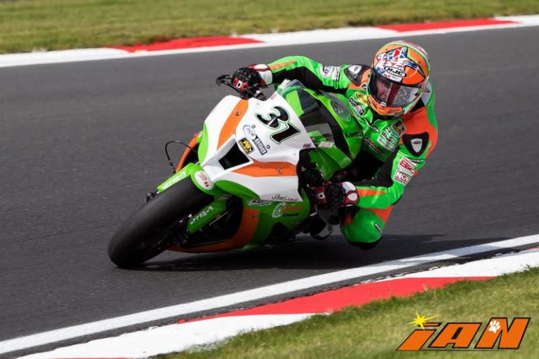 Superbike, una carambola condiziona le gare di Vittorio Iannuzzo